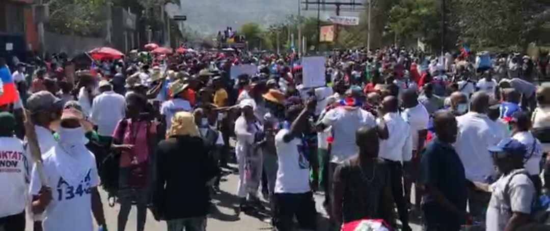La foule à Lalue 