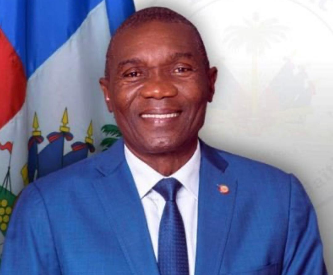 Joseph Lambert président proclamé par le Sénat 