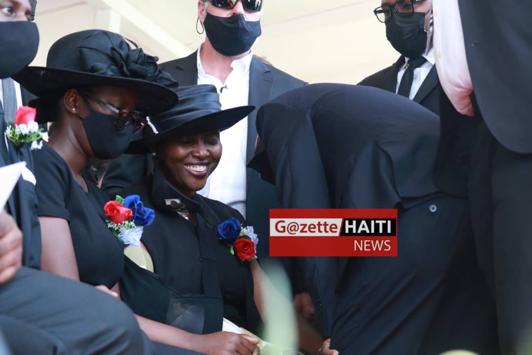 Martine Moïse dans son fou rire 