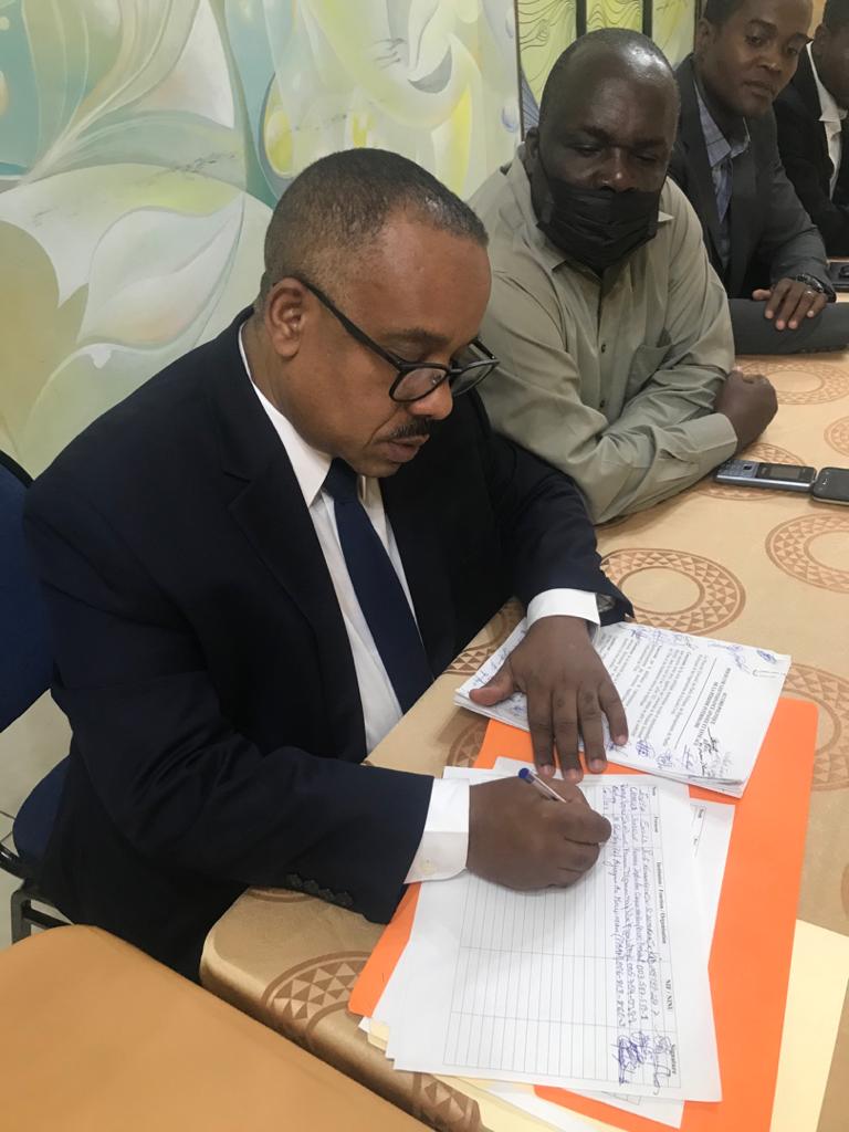 Le Dr Gérald Gilles et Me Renan Aristide 
