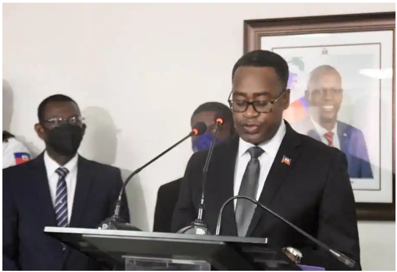 Bertho Dorcé, ministre de la justice 