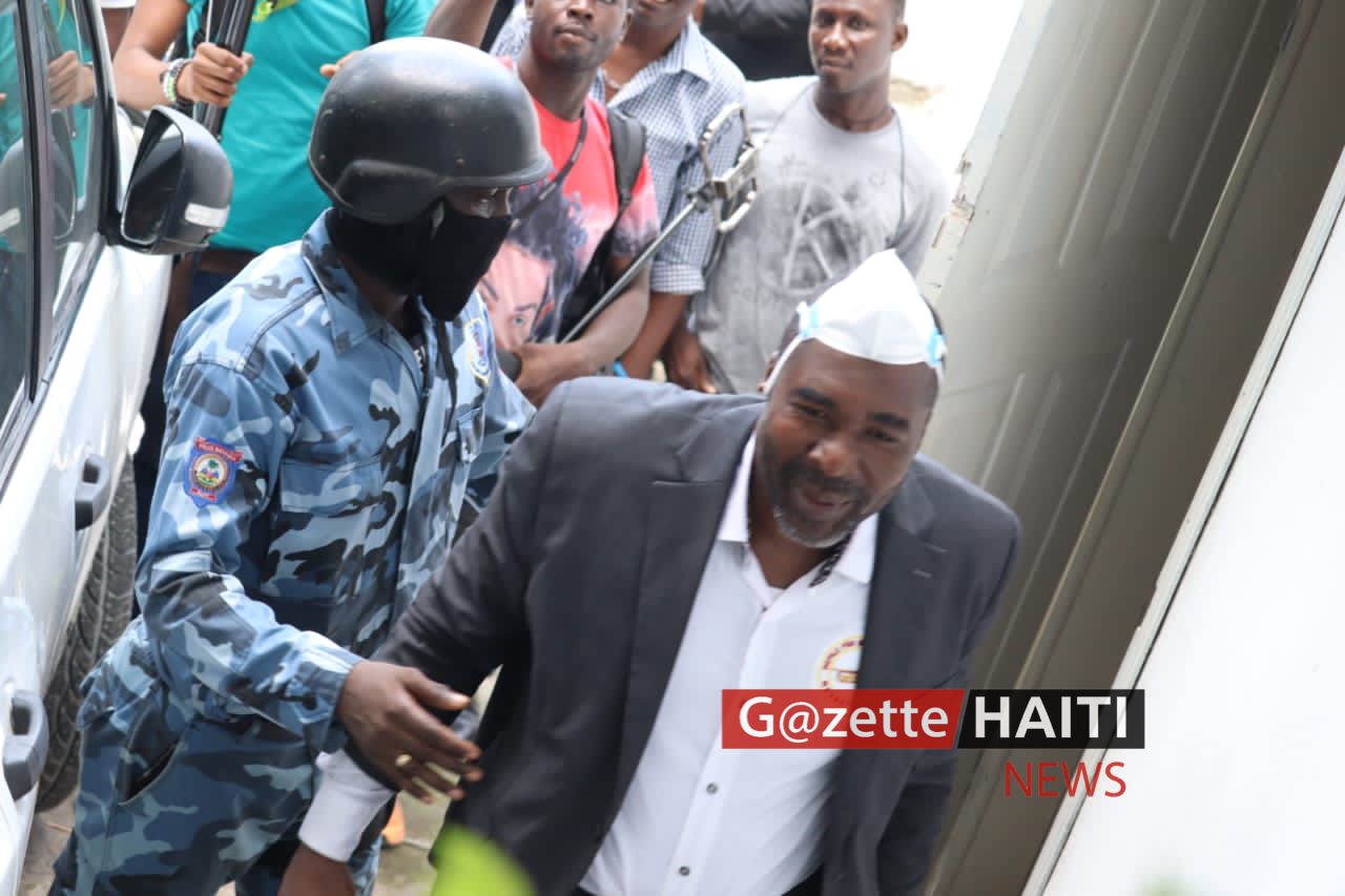 Arnel Bélizaire quittant la Cour d'Appel( archives)