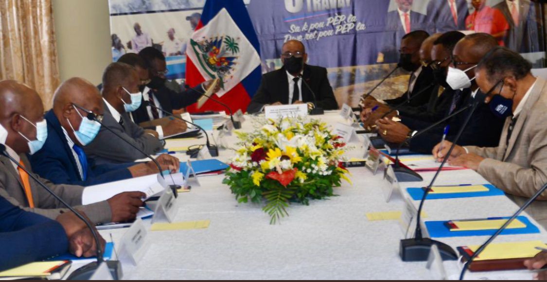 Le PM au Palais pour son 1er Conseil des Ministres 