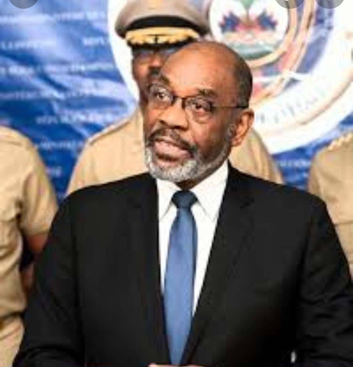 Enodl Joseph, ministre de la défense 