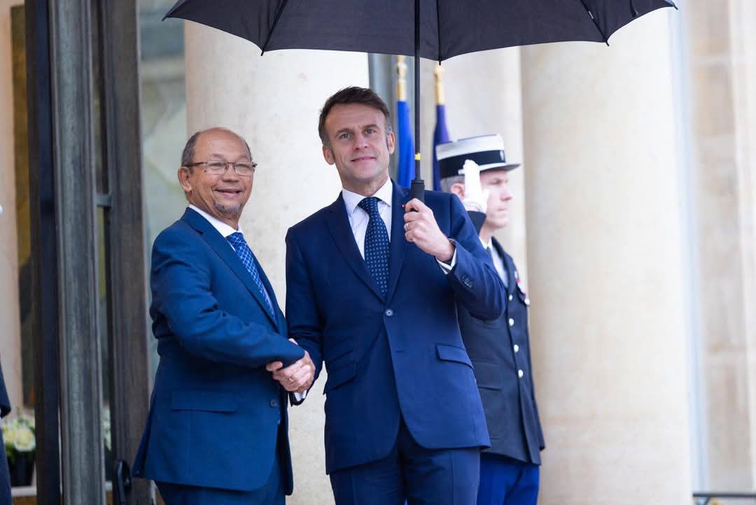 Conseil Président Leslie Voltaire et Président Emmanuel Macron 