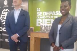 Ambassadeur Stuart Savage et Daniella Jacques 