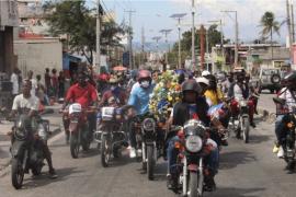 La marche des chauffeurs de taxi moto