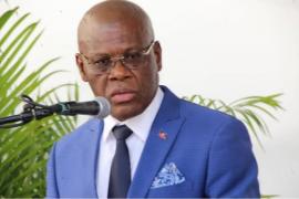 Le premier ministre Joseph Jouthe 