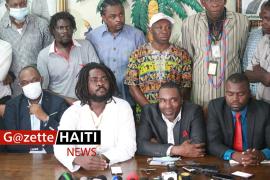 Arnel Bélizaire et ses camarades en conférence 