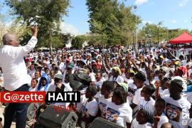 Cholzer Chancy devant les mbres de OBOSAH