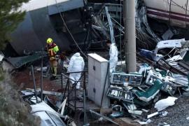 Sur le site de l’accident, à Adamuz, près de Cordoue (Espagne), le 19 janvier 2026. SUSANA VERA/REUTERS