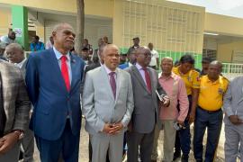 Le MENFP visite le centre d’examen du Lycée Jean-Marie Vincent à Carradeux